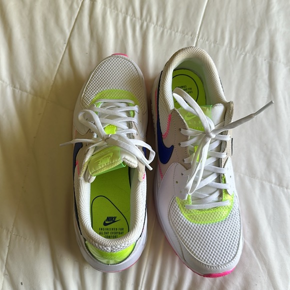 Women’s Nike Sneakers - 8 - Picture 5 of 5